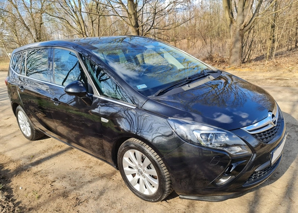 Opel Zafira cena 55999 przebieg: 114500, rok produkcji 2016 z Józefów małe 742